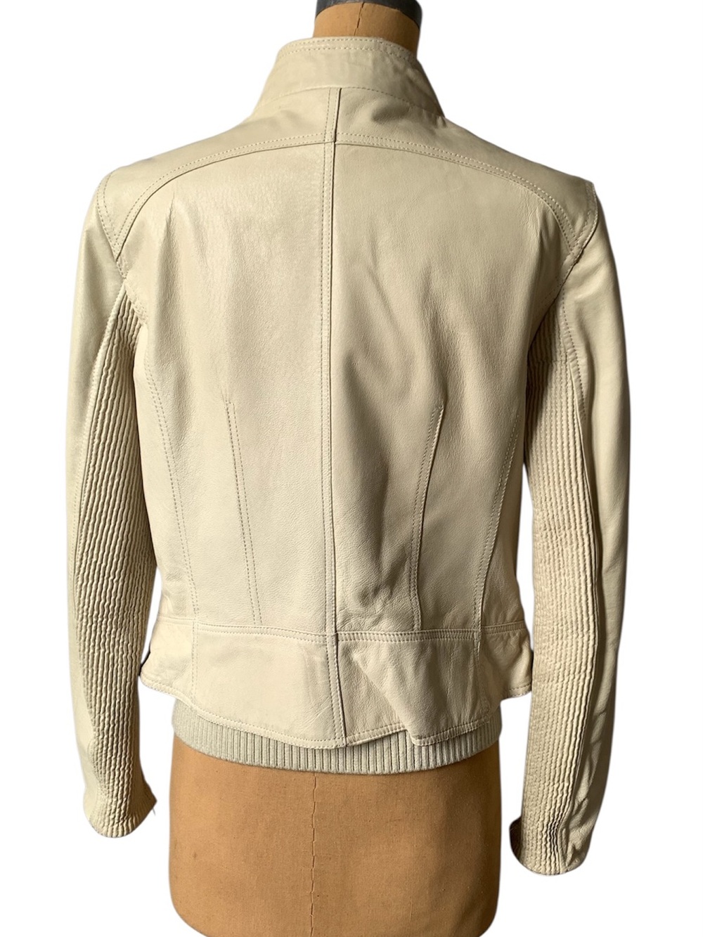 Danier Cream Leather Zip-Front Jacket - Picture 4 of 5